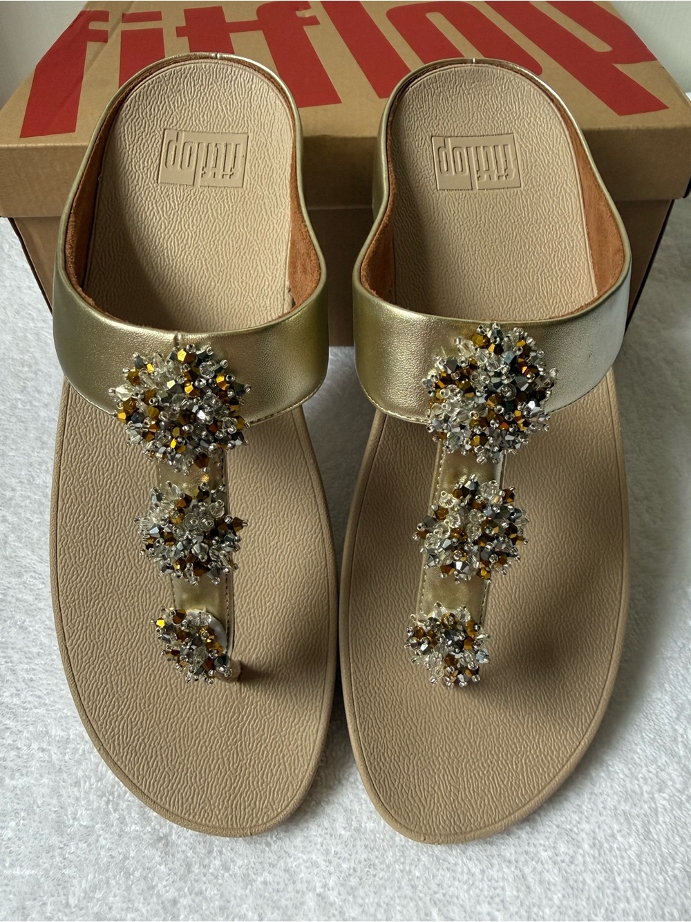 FitFlop Galaxy Platino 10 Gold Beaded Toe-Post Flip Flops Comfort Beach Resort